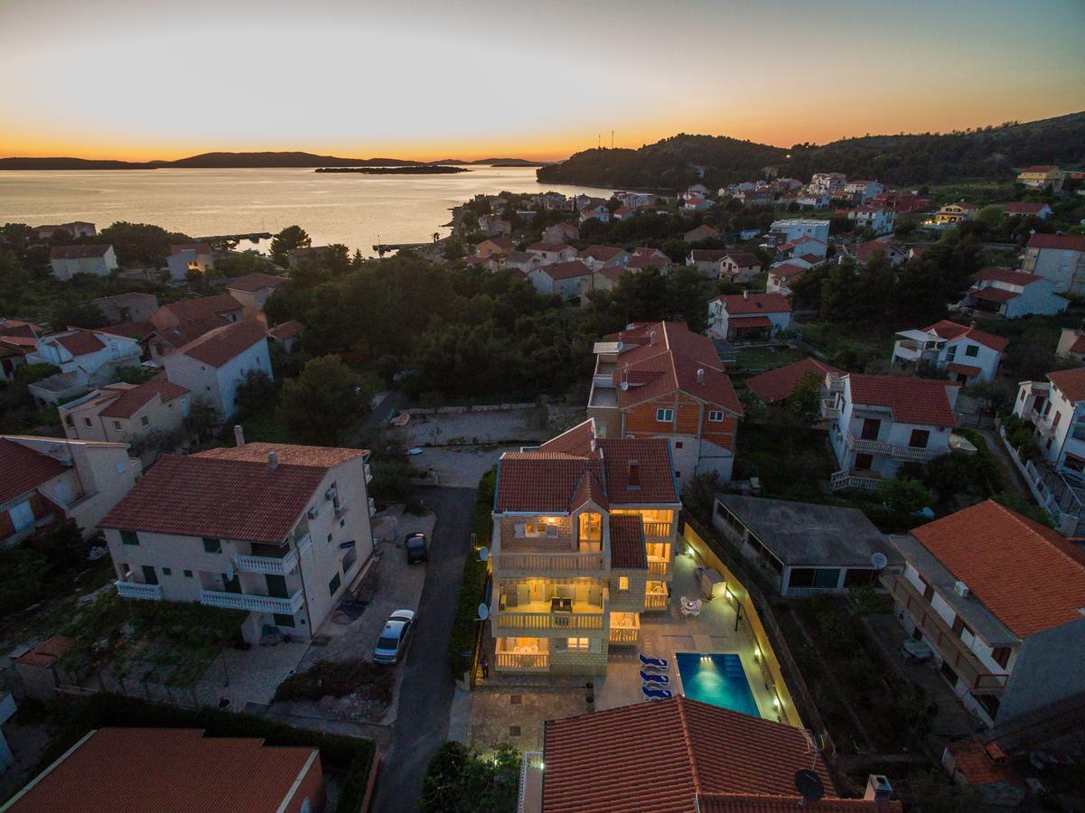Apartments Pralija Žaborić Kültér fotó