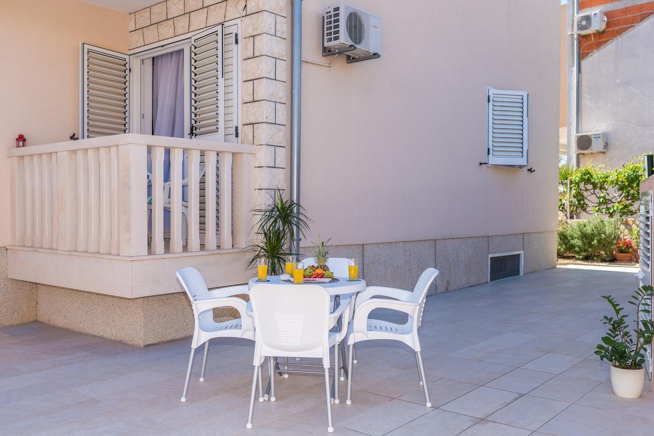 Apartments Pralija Žaborić Kültér fotó