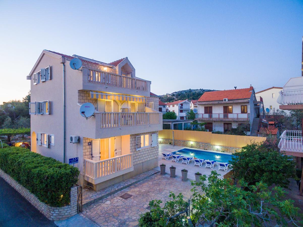 Apartments Pralija Žaborić Kültér fotó