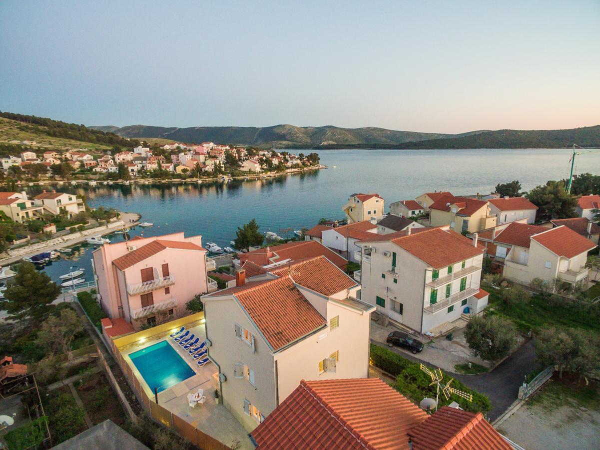 Apartments Pralija Žaborić Kültér fotó