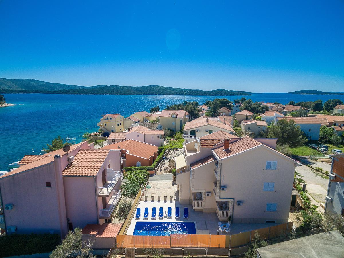 Apartments Pralija Žaborić Kültér fotó