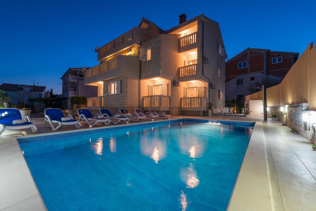 Apartments Pralija Žaborić Kültér fotó